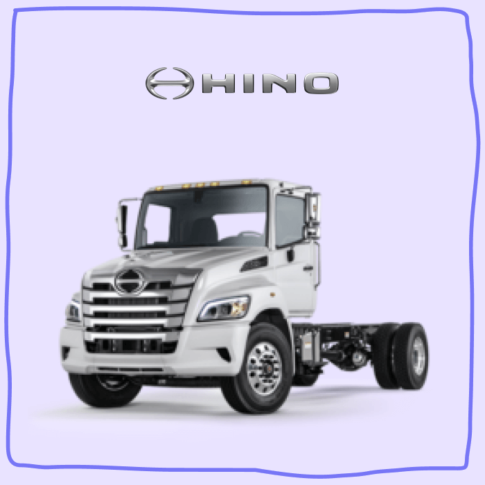 Le logo de Hino avec un camion Hino